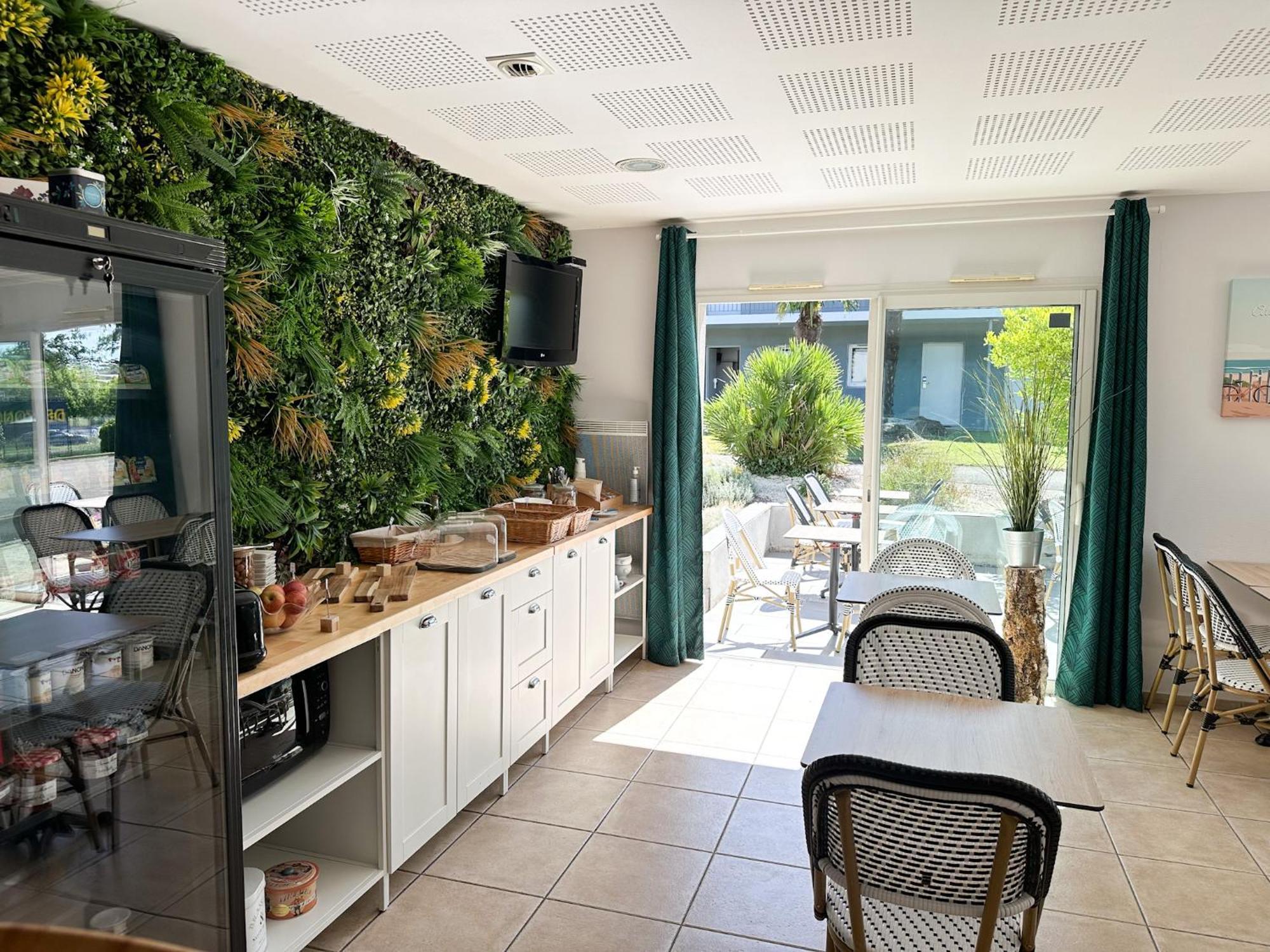 Sure Hotel By Best Western Mont-De-Marsan Saint-Pierre-du-Mont  Bagian luar foto